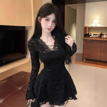 纯欲性感V领蕾丝拼接长袖连衣裙女秋冬季新款高级感修身显瘦A字裙
