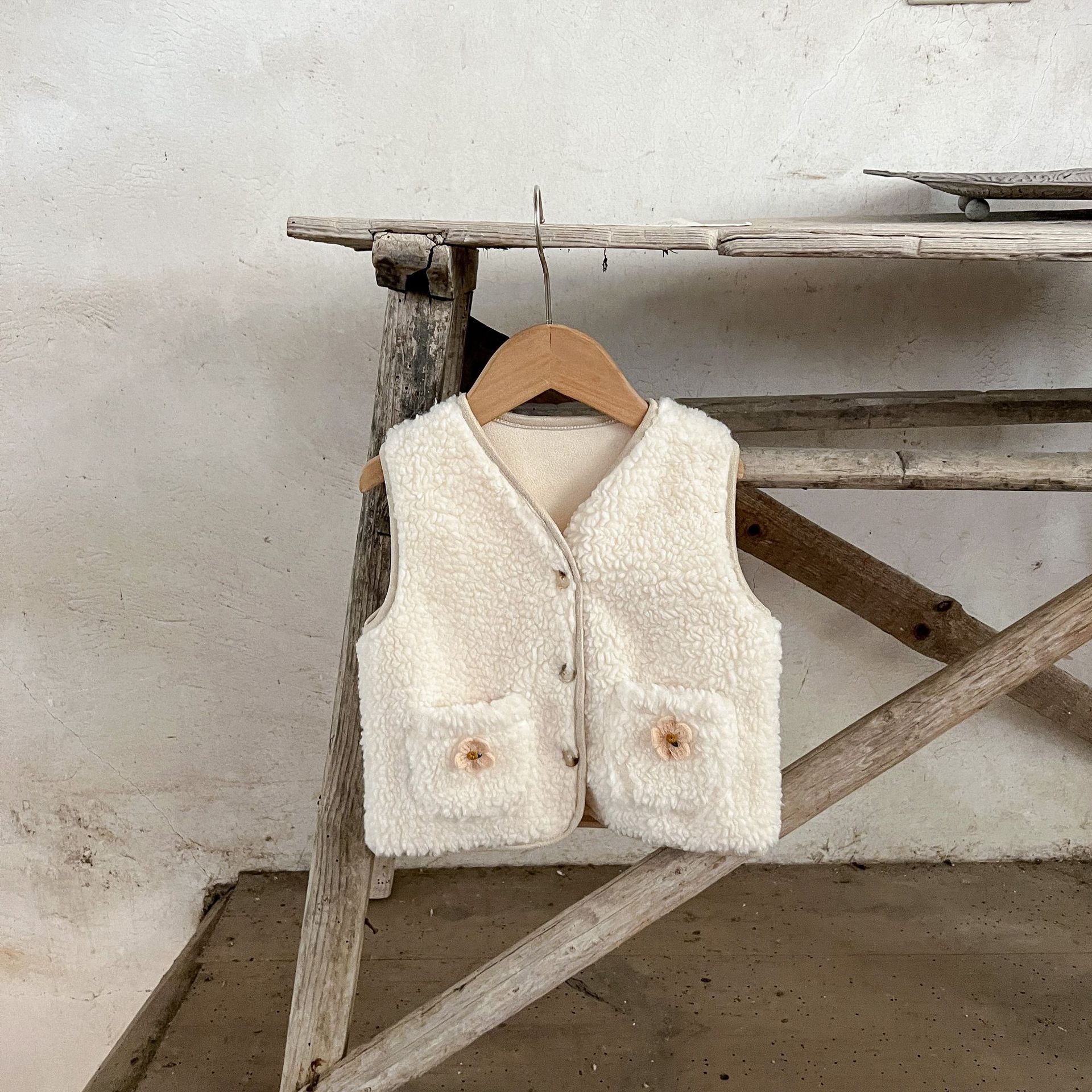 Ins coreano niñas bebés bebés espuma de lana gruesa chaleco de flores chaleco de recién nacido abrigo caliente universal