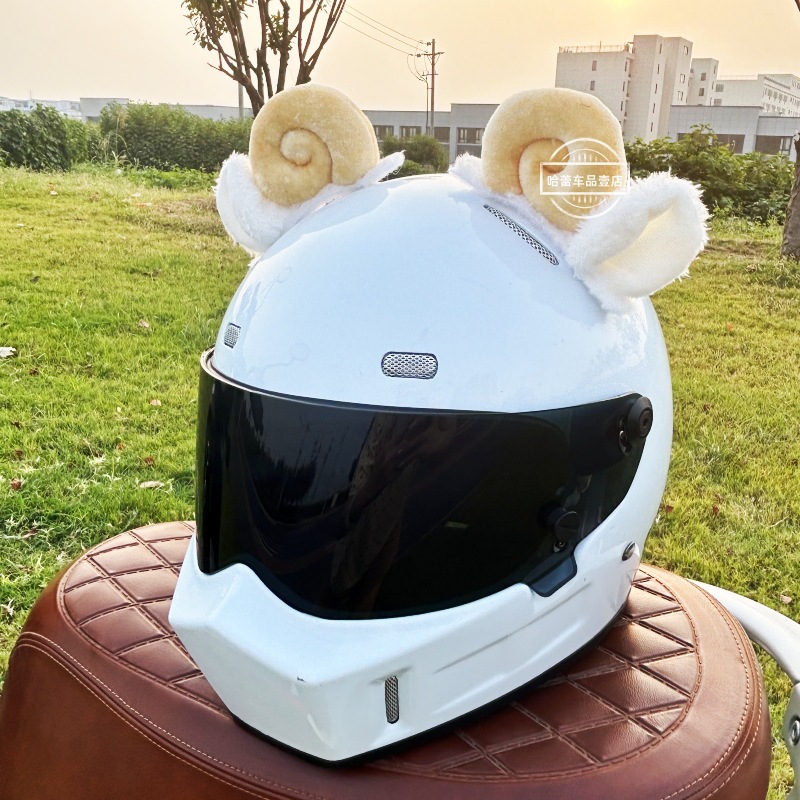 Ski Helmet with Sheep Horn Ears, Helmet Accessories, Motorcycle, Motorcycle, Electric Vehicle Helmet, Cute Little Sheep Ears Three-Dimensional Decoration