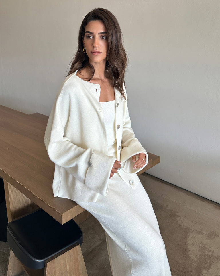 Set 3 món nữ gồm áo cardigan dệt kim dài tay, áo hai dây và chân váy dài — Bộ 3 chiếc màu hồng, Bộ 3 món màu nâu, Bộ 3 món mơ chi tiết 36