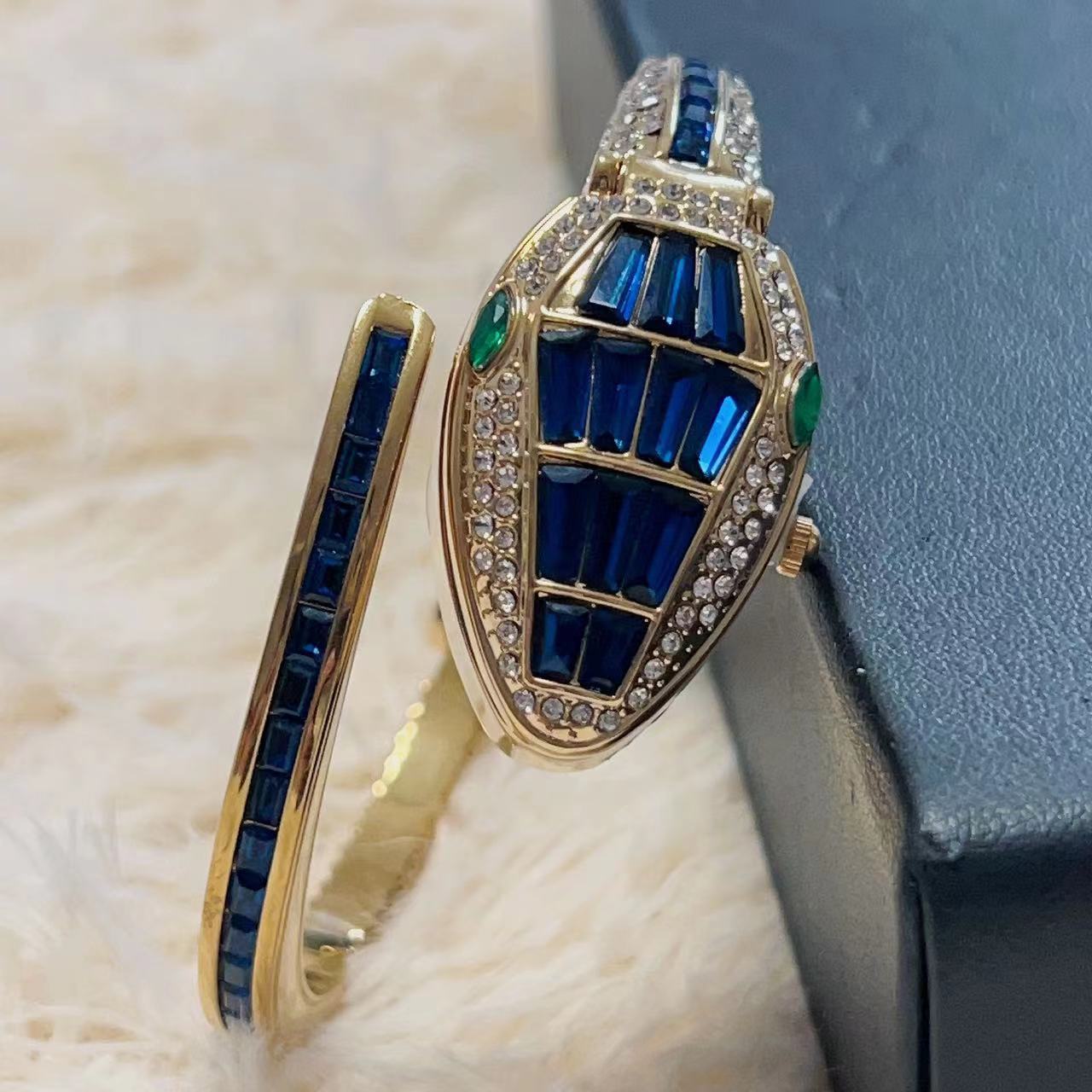 Damur med ormarmband diamant analog kvarts lyxklocka_voghion.com