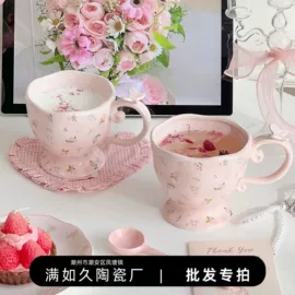 咖啡杯;盘;陶瓷杯