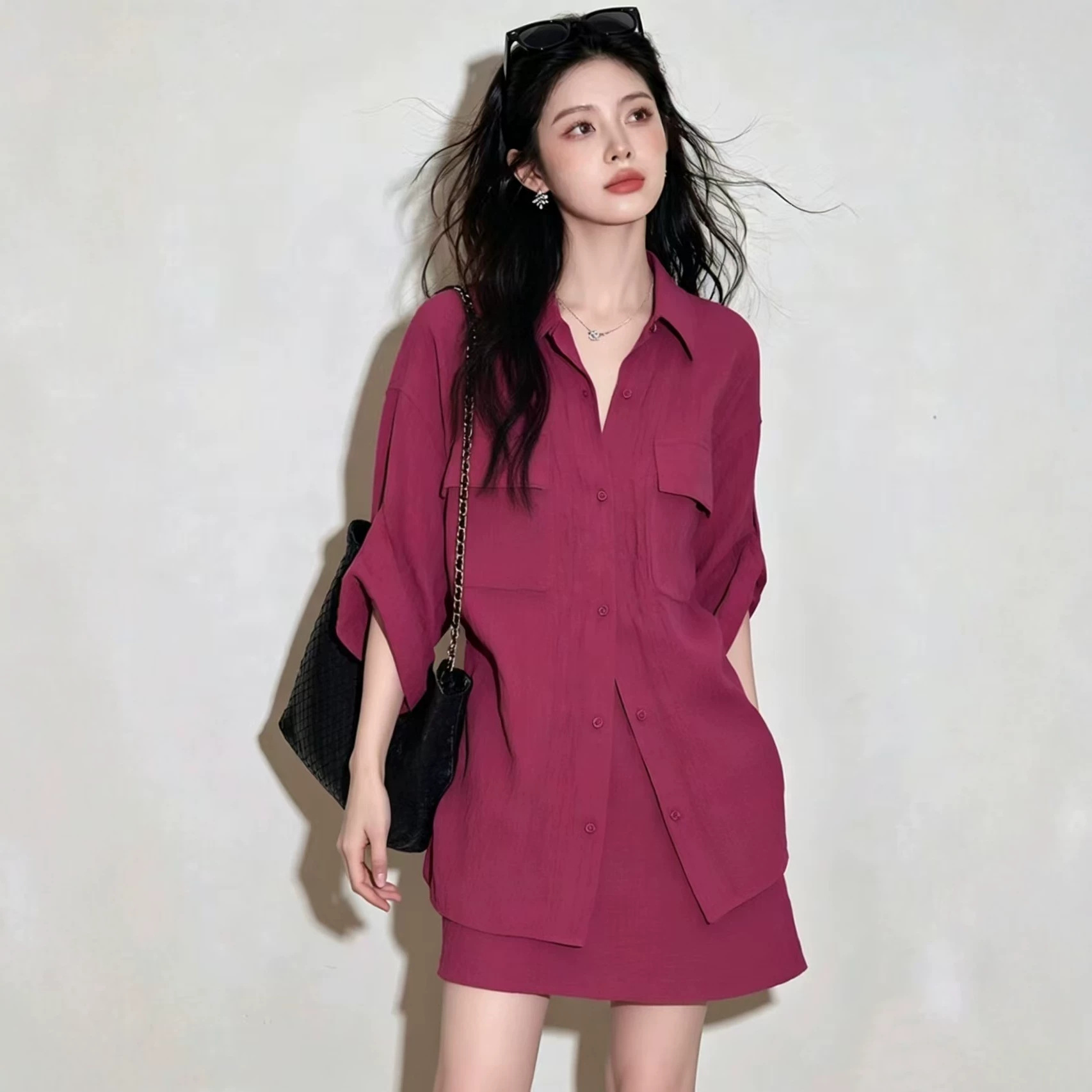 2026 Summer New Arrival: A complete set of simple, elegant, and sophisticated vintage-style rose purple shirt and skirt suit.