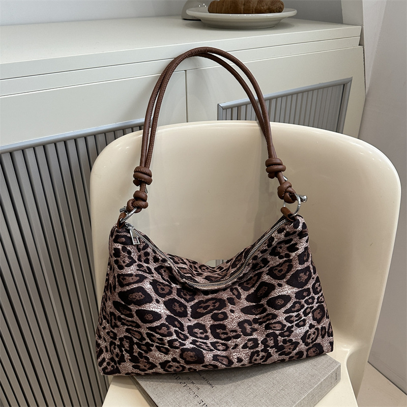Bolsa de estilo retro para mujeres 2024 nueva moda de invierno estampado de leopardo de gran capacidad bolso de hombro para trabajar bolso de mujer