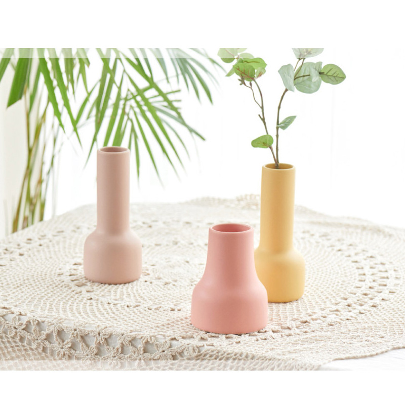Pequeño jarrón de cerámica decoración sala de estar arreglo de flores flor seca simple colorido creativo hogar mesa de comedor decoración suave