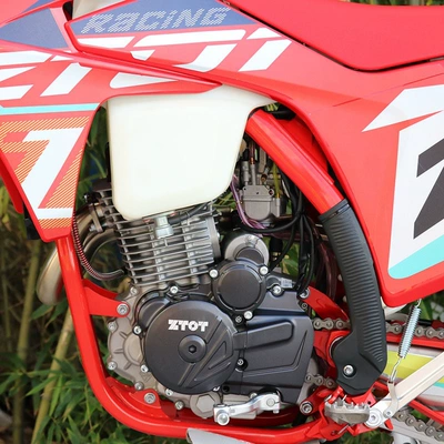 two-wheeled mountain off-road motorcycle, Motosikletlər