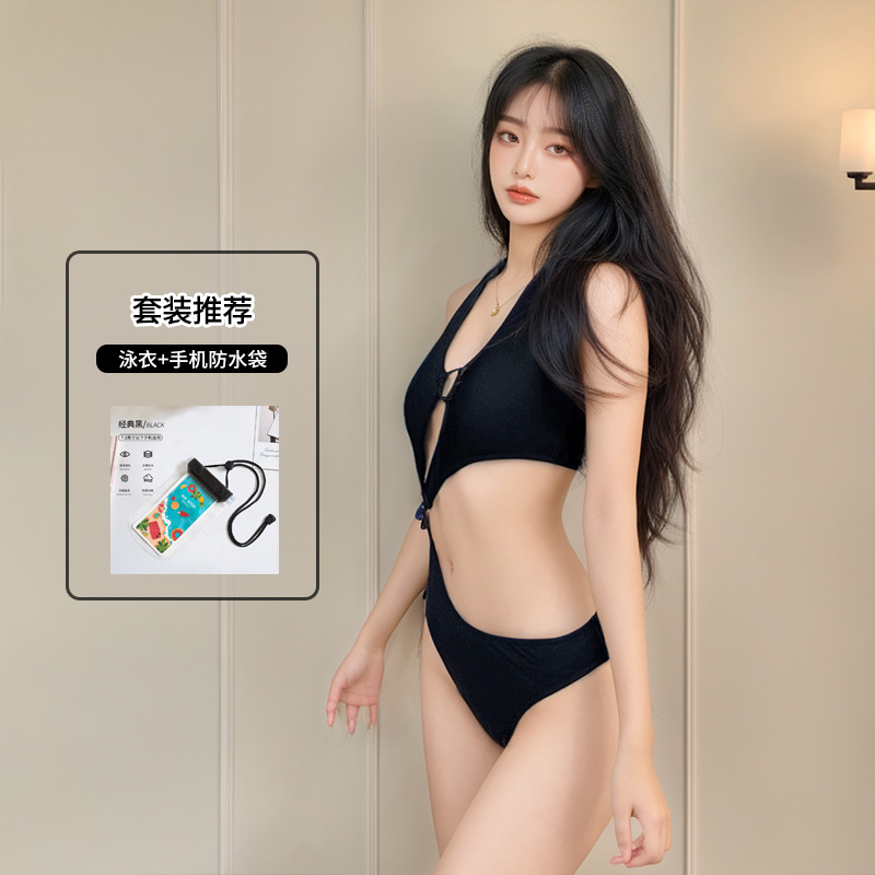 2025 nuevo bikini traje de baño de una pieza mujer negro sexy puro deseo vacaciones de alta gama chica caliente traje de baño de aguas termales mujer