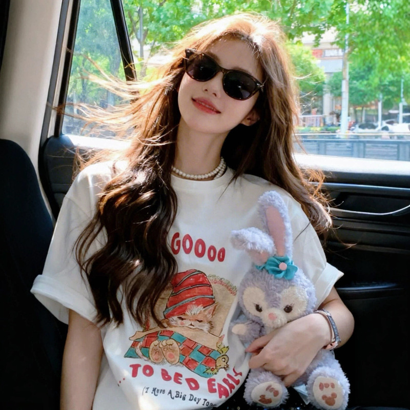White Pure Cotton Cartoon Short-Sleeve T-Shirt for Women, Loose and Lazy Style, Unique Design, Very Attractive Top