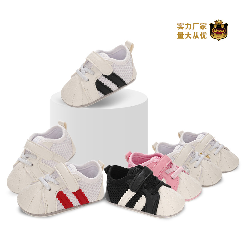 Children's sneakers for early age