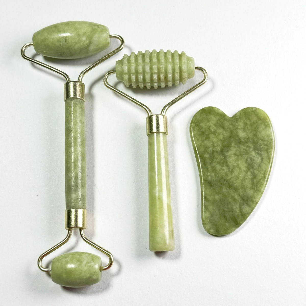 Xiuyan jade massage roller three-piece currency roller calf horn combination facial beauty scraping dredge meridians