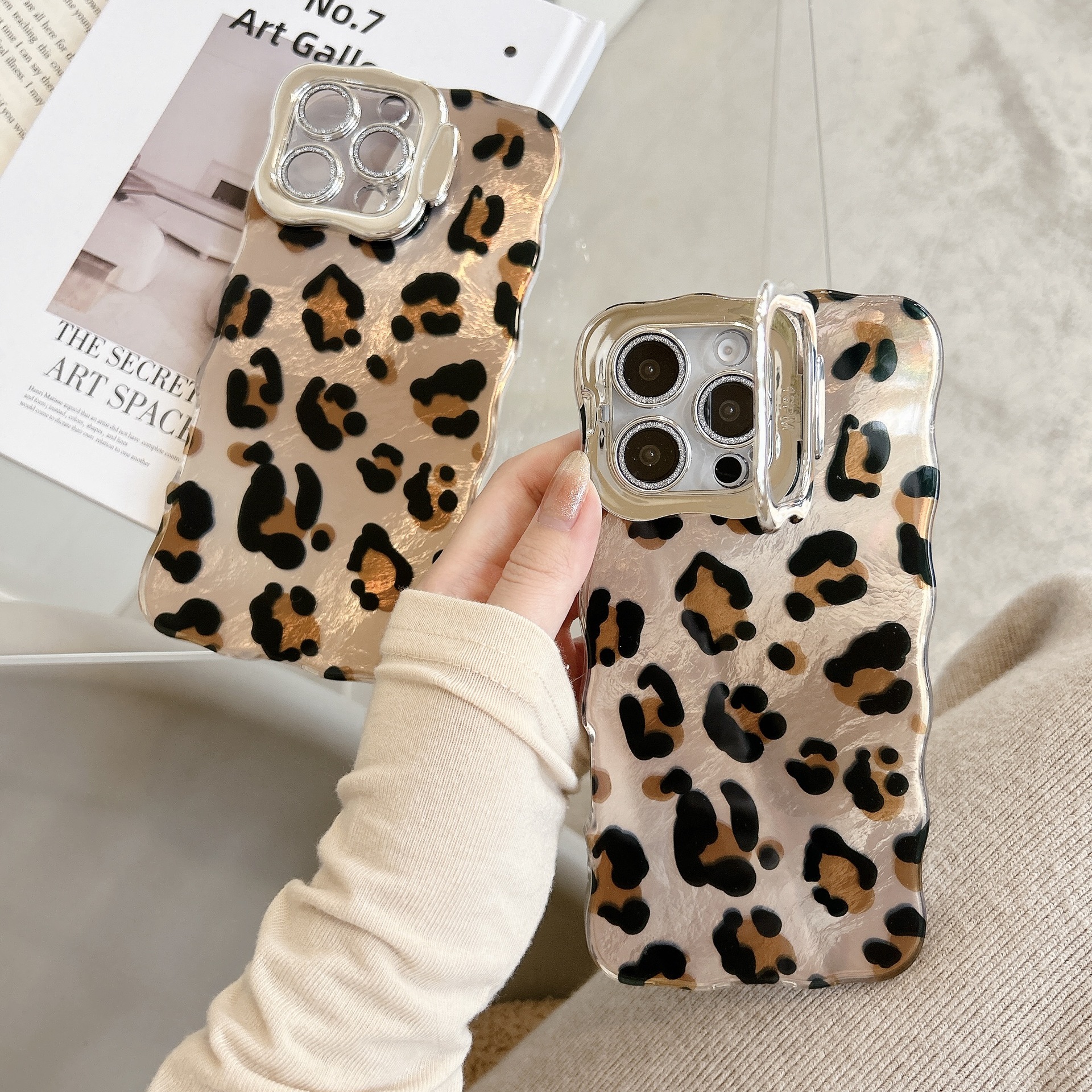 Sensación premium nuevo soporte de lente con estampado de leopardo para Apple 15ProMax funda para teléfono móvil 16Pro pareja 14/13 nuevo