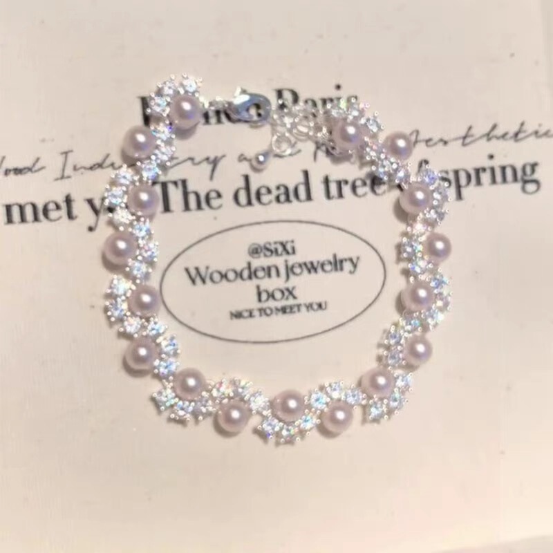 French Retro Light Luxury Flash Pearl Bracelet Niche Exquisite Light Luxury Design Sense Personalized High-value All-match Bracelet