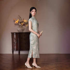2026夏新中式绿色旗袍女 年轻款气质日常可穿改良开叉立领旗袍裙