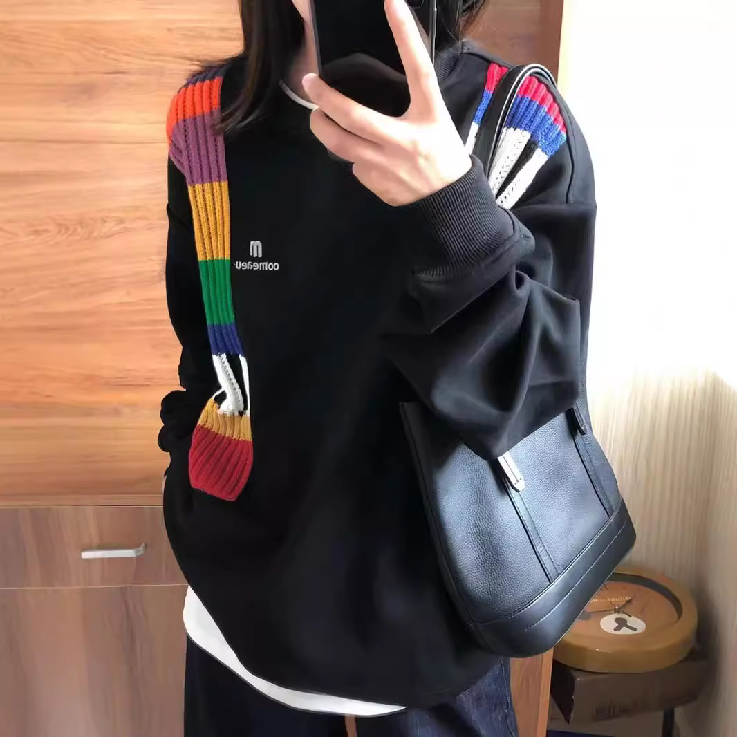 미국식 레인보우 스웨터 바느질 스웨터 여성용 봄과 가을 새로운 라운드 넥 느슨한 대학 스타일 디자인 센스 틈새 탑