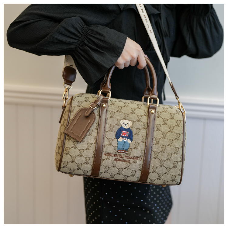 Women's Bags genuine large capacity wide band one shoulder messenger commuter Boston pillow bag female new high end_voghion.com