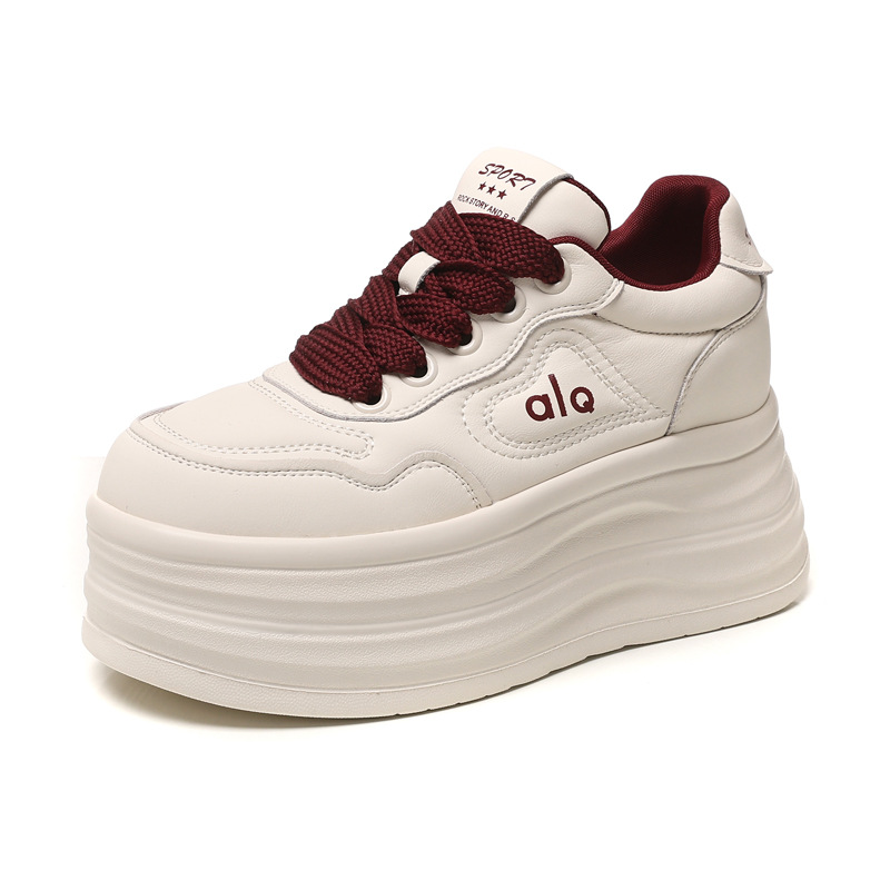 Giày sneaker nữ đế xuồng tăng chiều cao, đế dày 8 cm, phong cách thể thao — Màu nâu
