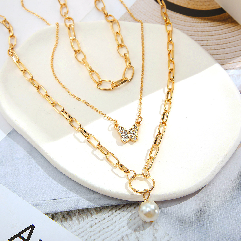 Fashion Butterfly Alloy Inlay Artificial Pearls Rhinestones Women's Clavicle Chain Layered Necklaces 1 Piece display picture 3