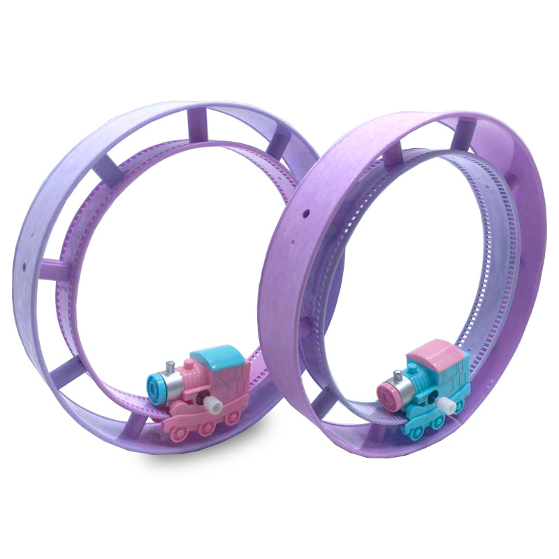 구불구불한 롤링 트랙 열차