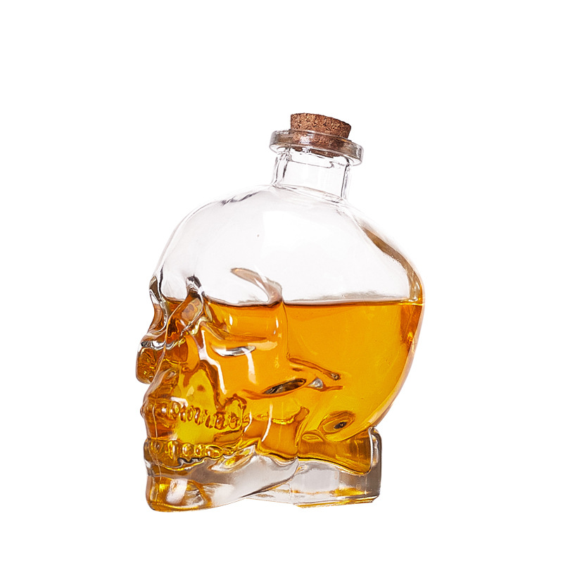 厂家批发骷颅玻璃瓶异性玻璃瓶、异性瓶、口杯酒包装