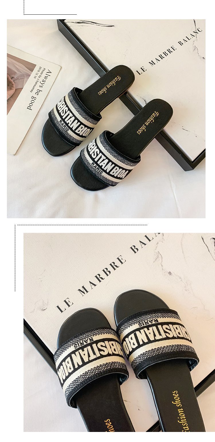 Internet Berühmte Hausschuhe Damen Sommer, Super Hot Im Jahr 2024, Neue Mode Für Den Außenbereich, Ins Trendy Beach Anti Slip One_voghion.com