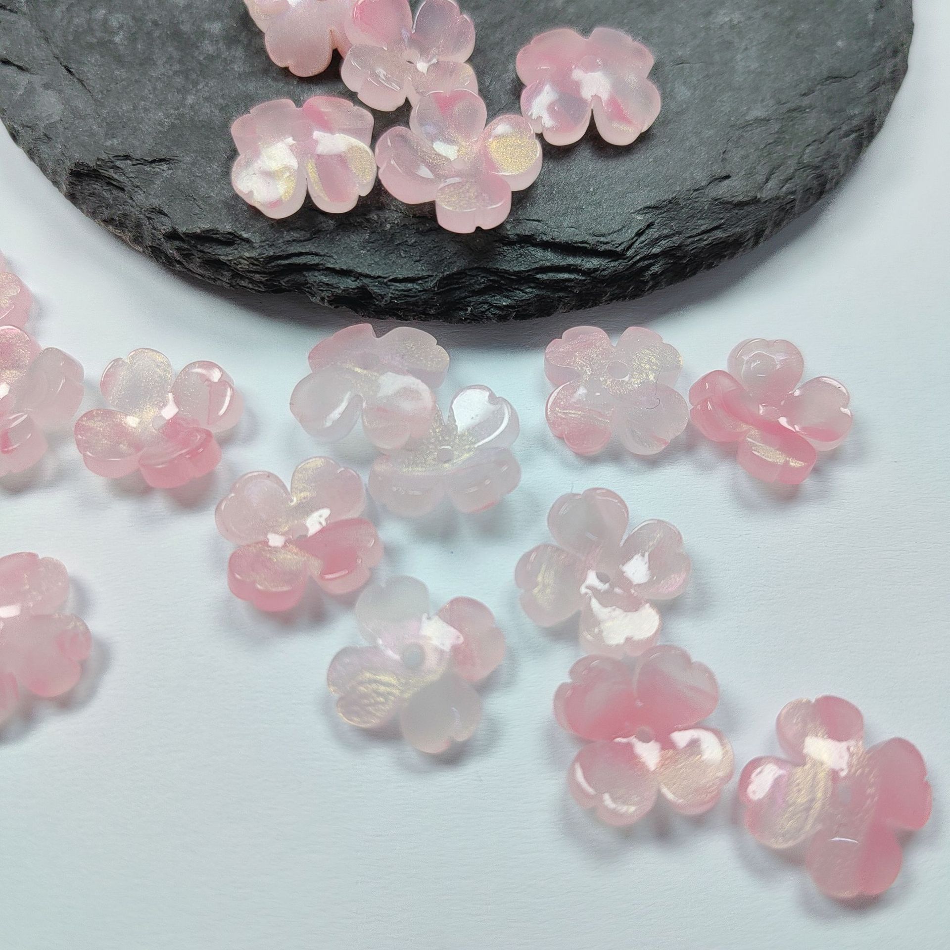 Acetic Stereo Four-leaf Clover, approximately 14mm Lucky Grass Cherry Blossom Center Hole DIY Handmade Ancient Style Hair Accessory Material