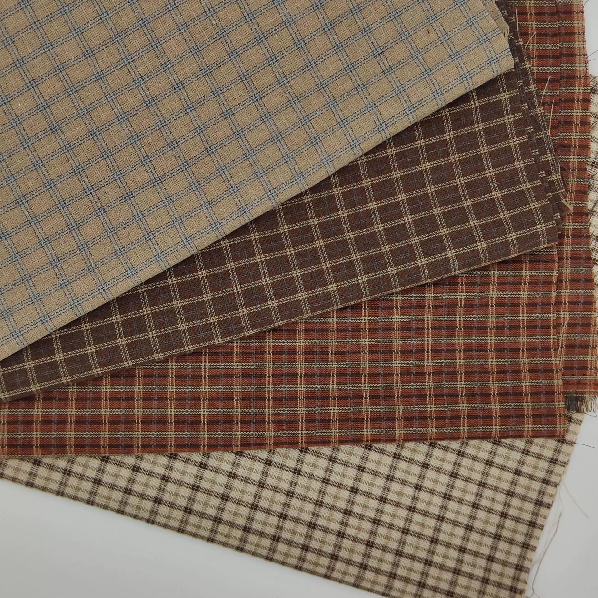 春夏新品21支全棉小格子复古风提花色织服装面料衬衫男女衬衫布料