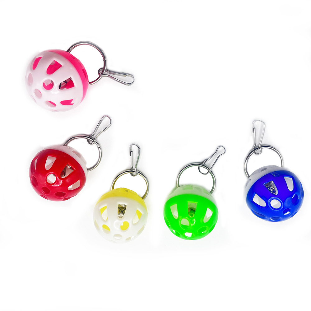 Juguete para pájaros, campana de plástico, bola, loro colgante, hámster, mascota, alivio del aburrimiento, juguetes de boca afilada, accesorios para jaulas para pájaros