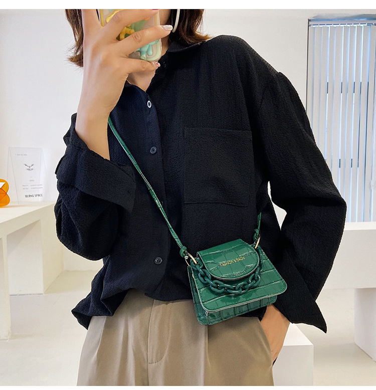 Women's All Seasons Pu Leather Solid Color Streetwear Square Flip Cover Handbag Square Bag display picture 1