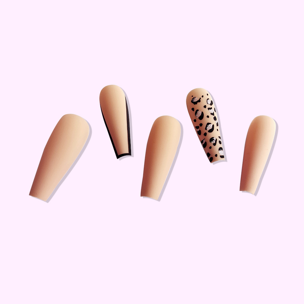 Venta caliente transfronteriza, ropa de uñas, uñas con estampado de leopardo de chicas calientes europeas y americanas, uñas postizas de ballet largas desmontables al por mayor