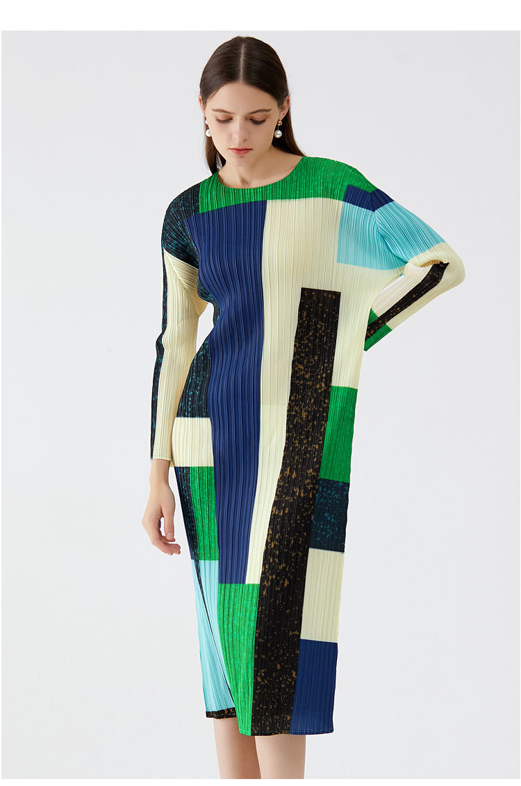 Geometric Patchwork Full Sleeve Elastic O-Neck Midi Dress