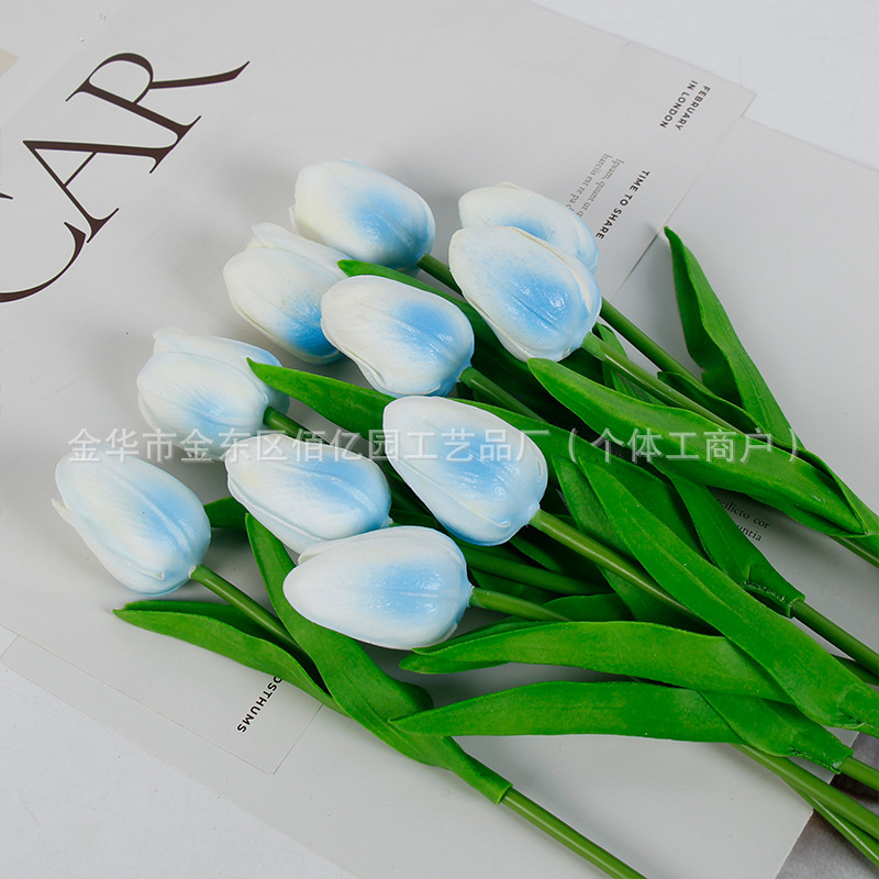 Fábrica directa de venta al por mayor de flores de tulipas de imitación de flores de mano decoración floral de boda