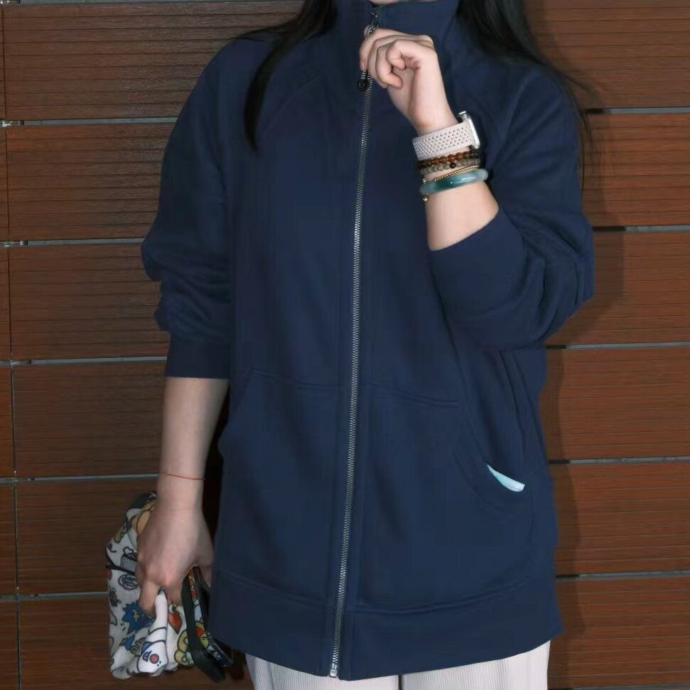 네이비 블루 슬림핏 로고 스웨트셔츠