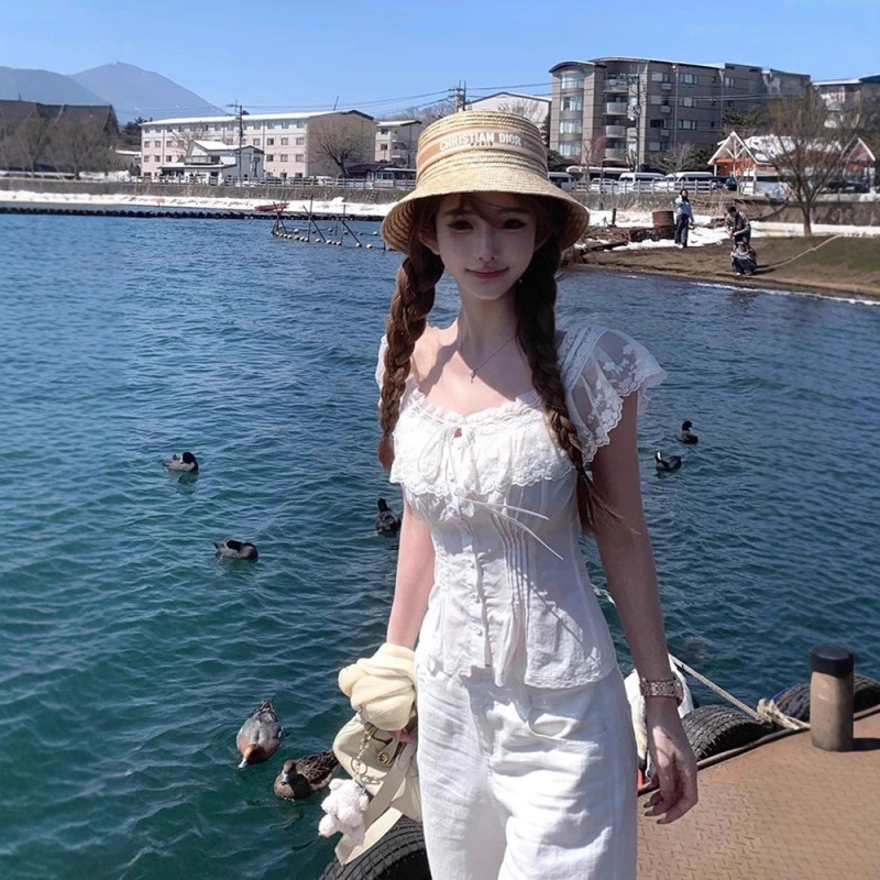 纯欲白色蕾丝拼接无袖衬衫女夏季新款收腰设计感辣妹显瘦气质上衣|undefined