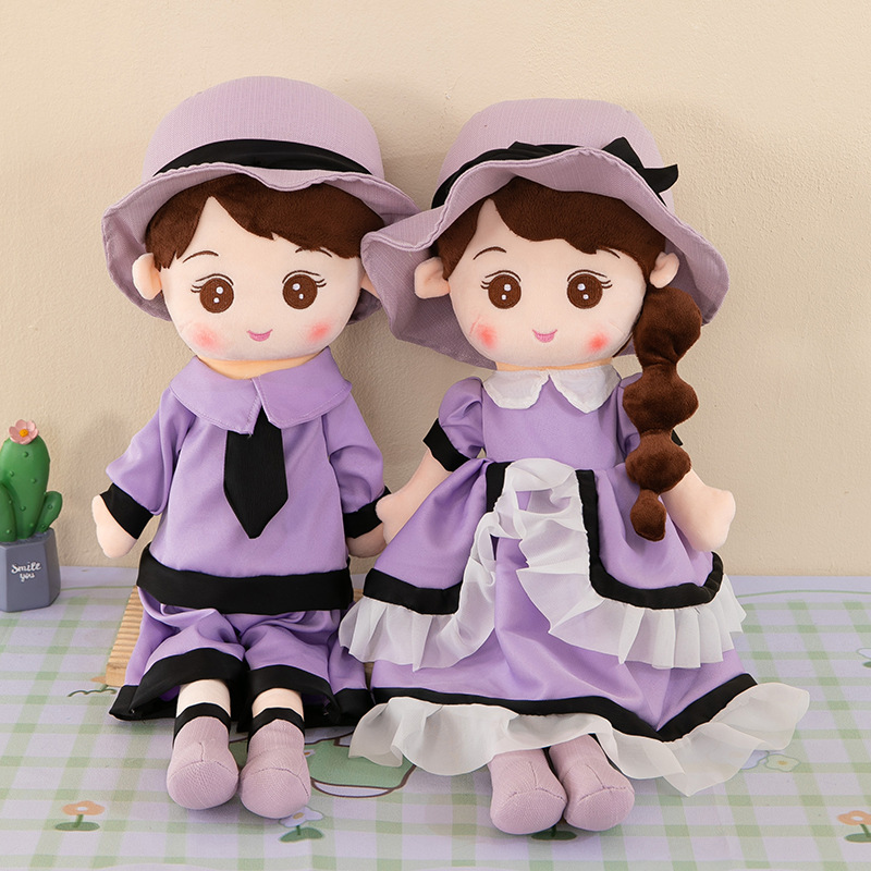 Cute pareja de muñecas muñecas
