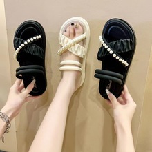 ��ЬŮ�⴩����С���r�аٴ�Ӽ��÷���ԡ�҃�ϴ��ɳ������Ь�ļ�