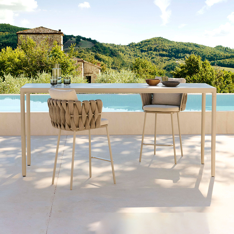Mesa y sillas de bar de aleación de aluminio para exteriores, taburetes altos para terraza de jardín al aire libre, de alta gama para hoteles y clubes. image 2