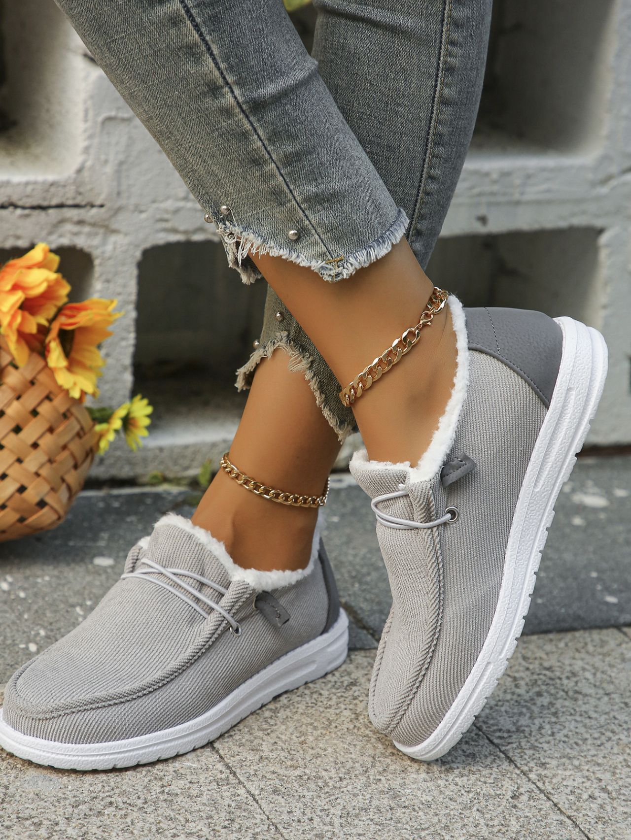 Women's Streetwear Solid Color Round Toe Flats display picture 3