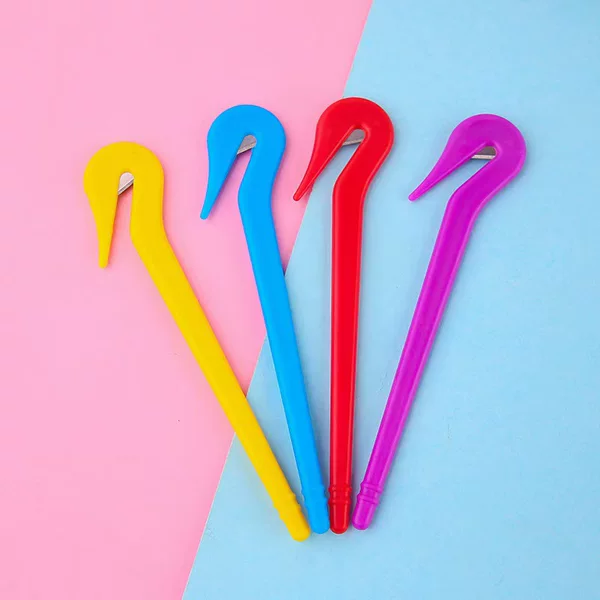 Children's hair removal artifact disposable hair braid rubber band does not hurt baby's hair female hair removal scraping and cutting tool knife