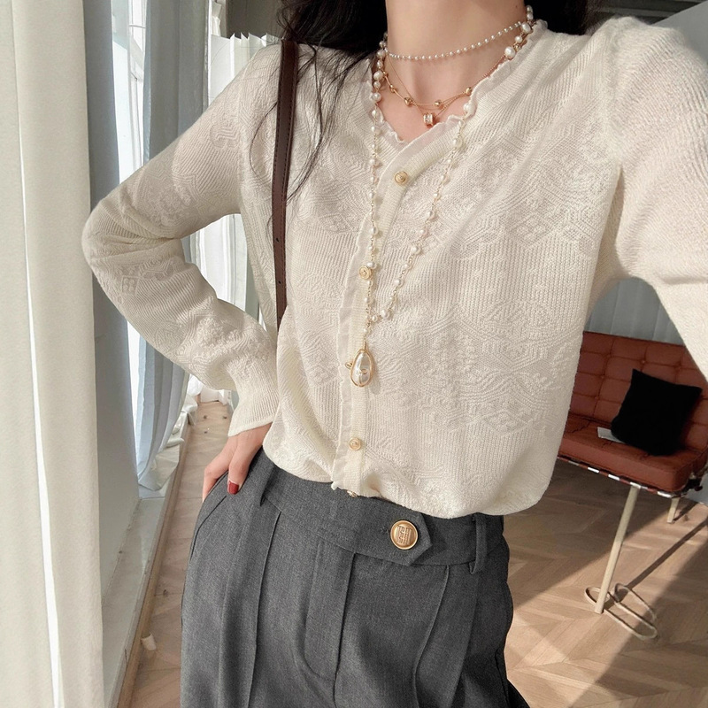 Korean Style Mature and Artistic Elegant Wool Sweater, Age-Reducing, Versatile, Slimming Top with Lace Splicing Knit Cardigan