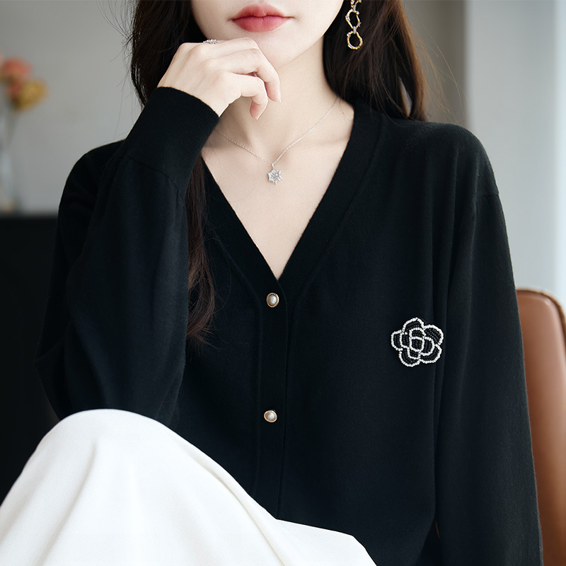 法式高级感绣花钉珠针织开衫女2025新款洋气显瘦打底女装毛衣外套|undefined