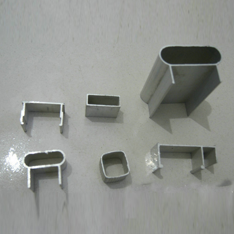 2085237831_1445208485