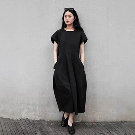 女式针织衫;连衣裙;女式羊毛衫