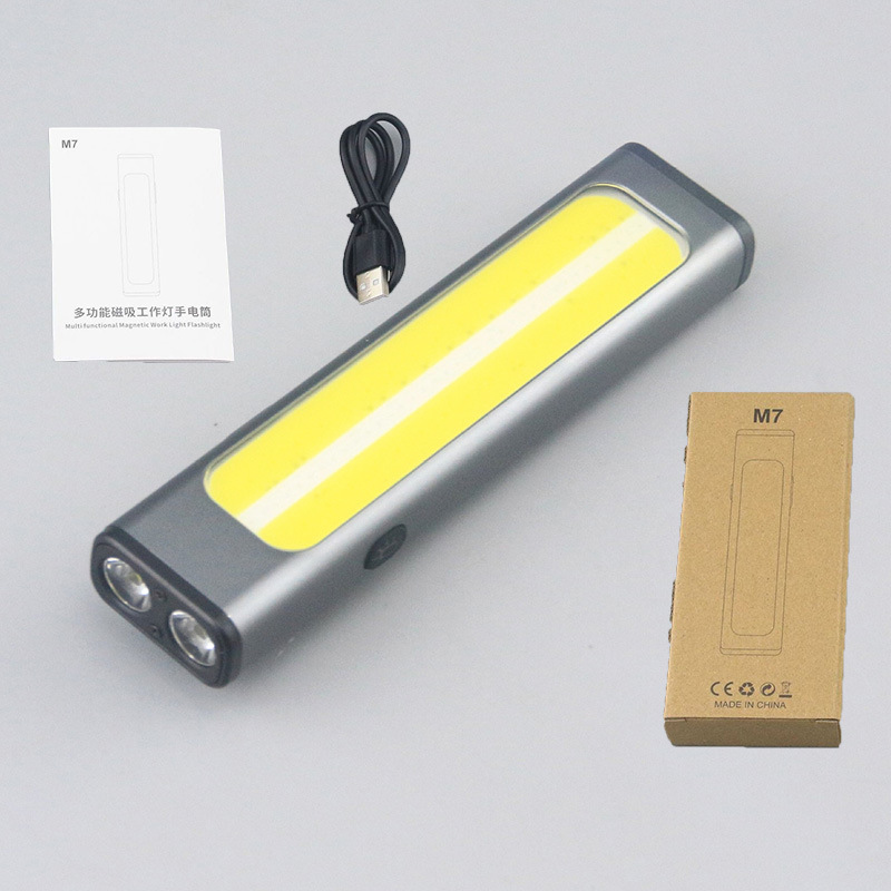 Nueva luz de trabajo, linterna COB, hebilla colgante de succión magnética, iluminación de luz doble, cuerpo de aleación de aluminio, luz roja y azul aerodinámica
