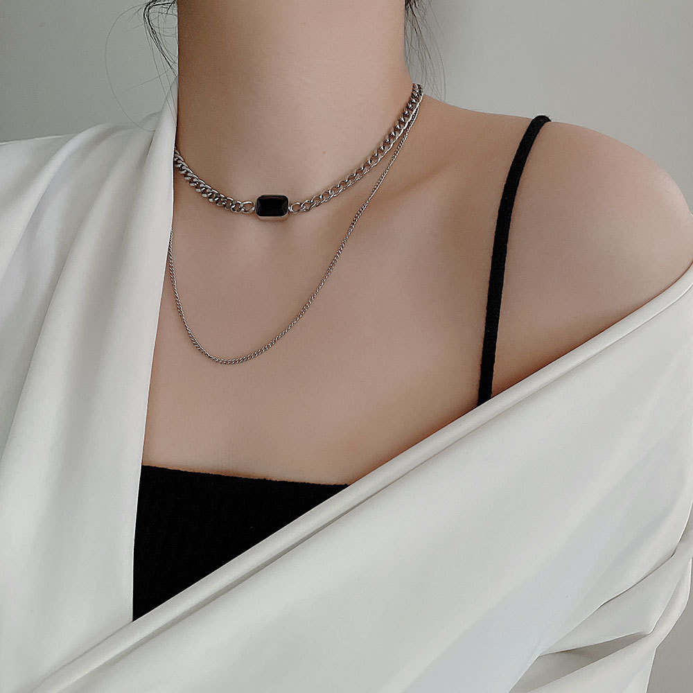 Luxe parelketting voor dames met magnetische sluiting_voghion.com