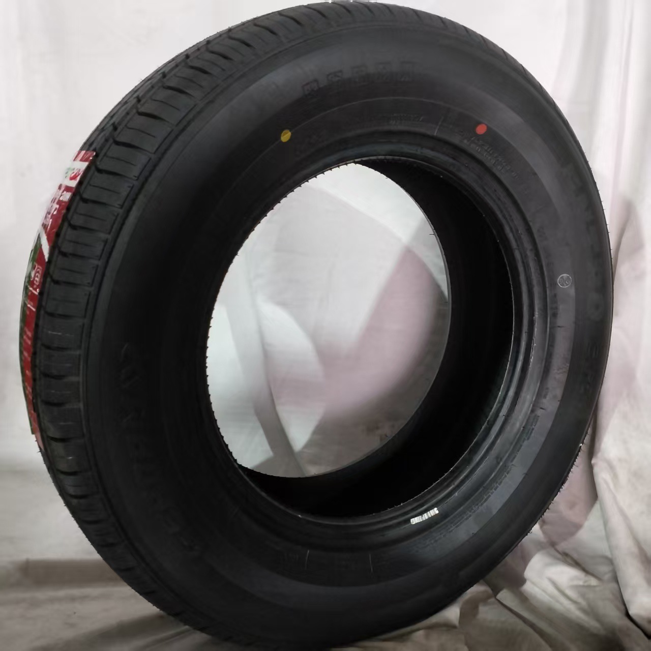 Brand New Genuine Car Tires with High Cost Performance, Model 2156515 Cs1, Wear-Resistant, Durable, and Suitable for Passenger Cars