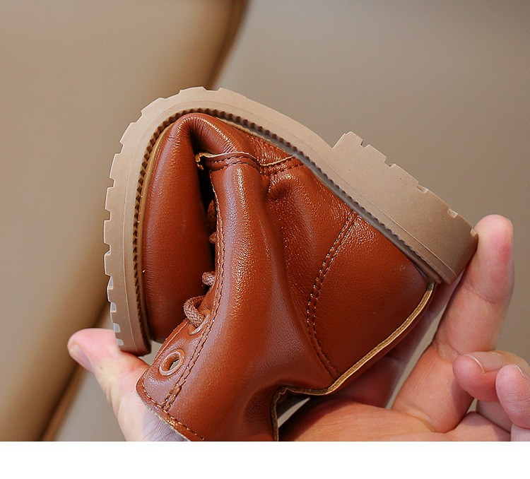 Martin da ragazza 2024 autunno nuovi bambini stile inglese sottile scarpe da ragazzo stivali in pelle per prestazioni studentesche_voghion.com