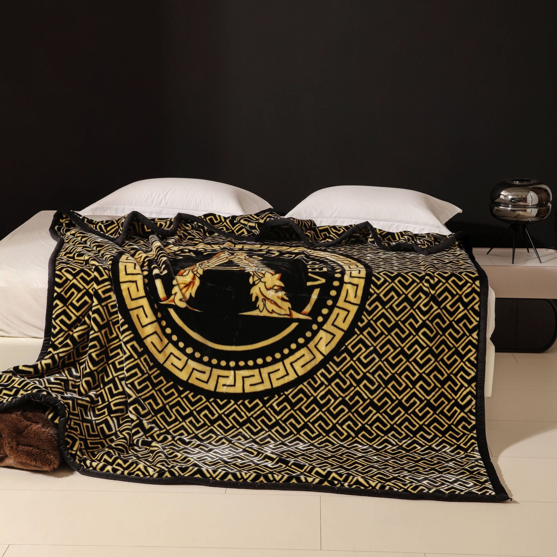 Nueva franela de leche gruesa de comercio exterior, manta de impresión cálida y agradable para la piel en invierno, manta de sofá, manta transfronteriza