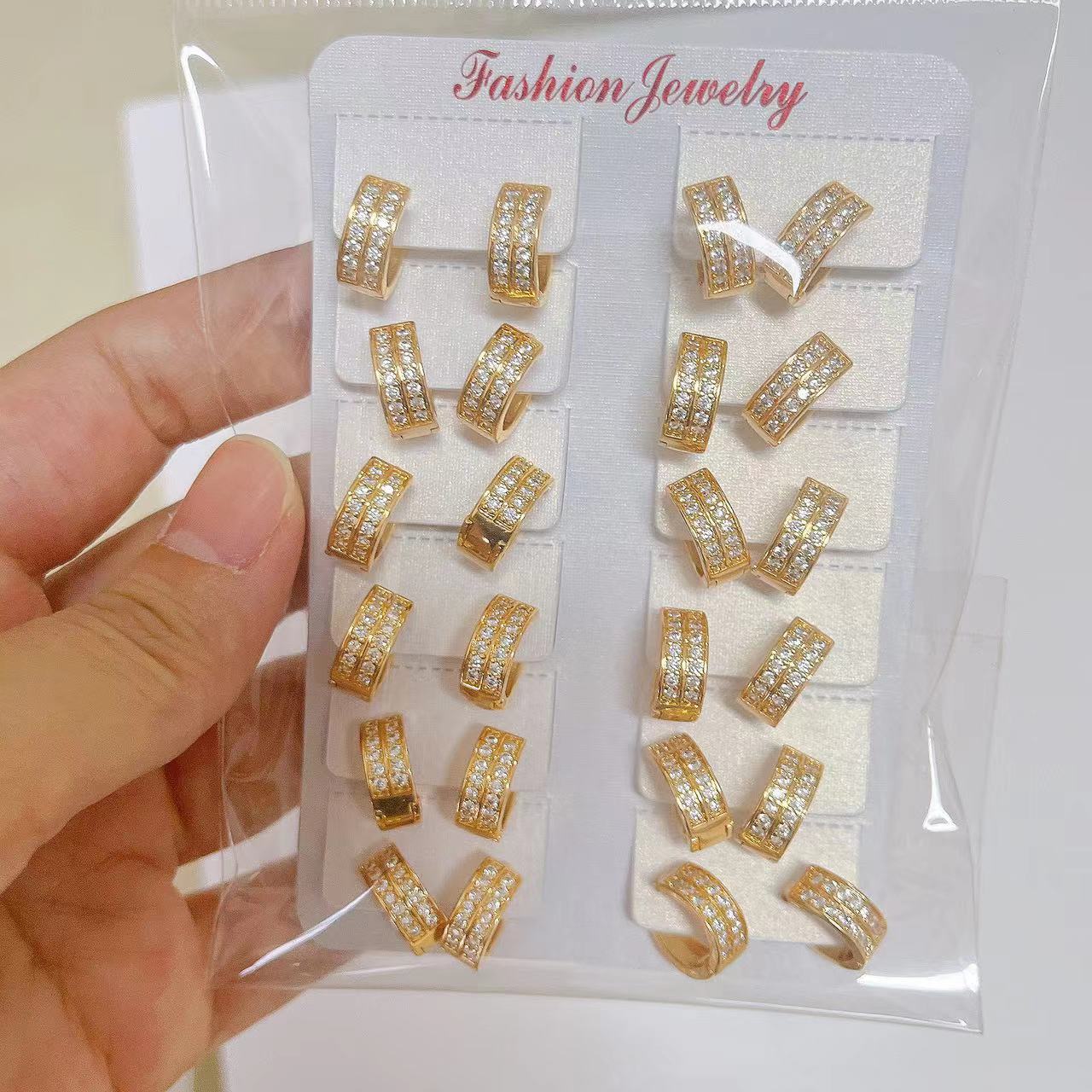 Pendientes cuadrados chapados en oro, doble hilera de piedras, diseño moderno, ideales para regalo