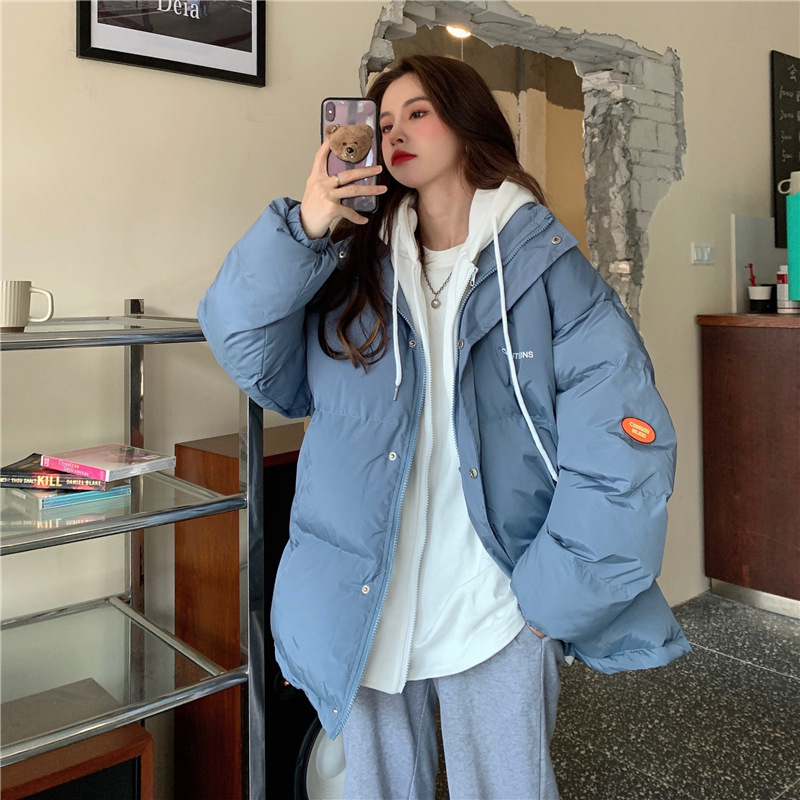 2025 nueva ropa de algodón de pluma de invierno de mujeres estudiantes falsos dos piezas de ropa de pan con capuz suelta chaqueta de algodón abrigo grueso image 7
