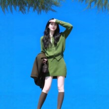 高级感绿色内搭针织连衣裙子女秋冬季2026新款配大衣韩系穿搭套装